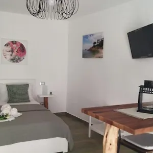 Apartament House Terrasini