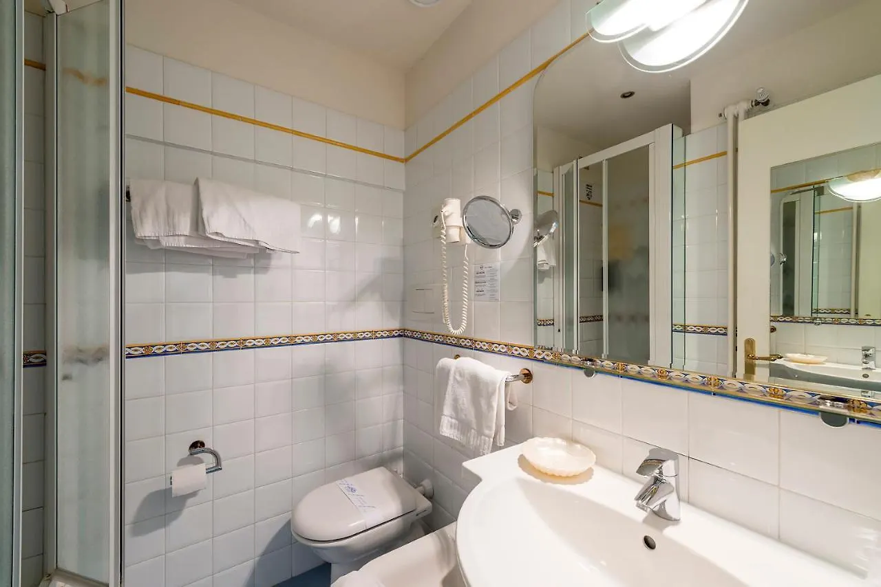 ***  Hotel 4 Stagioni Sensus Spa Bardolino Italy